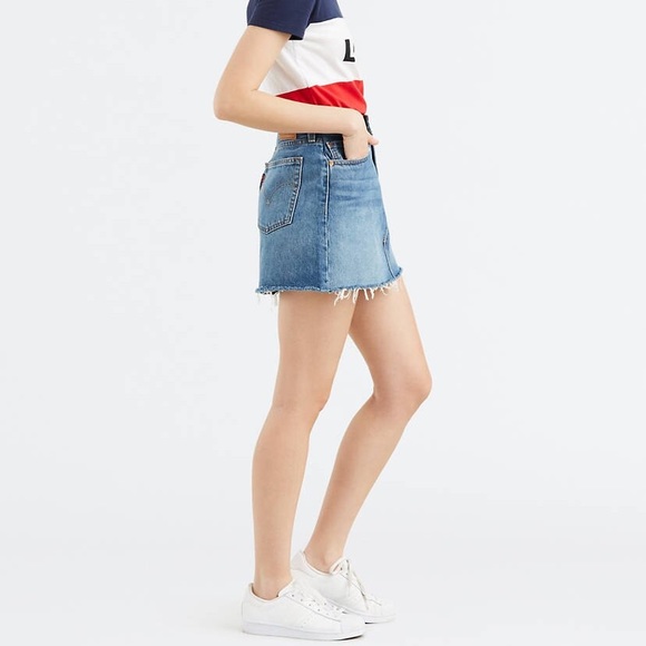 Levi’s Deconstructed Mini Skirt - Picture 6 of 8